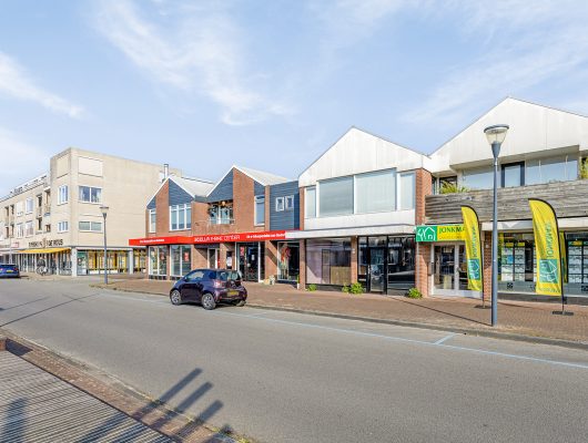 Hoofdfoto van Leek Boveneind 18a