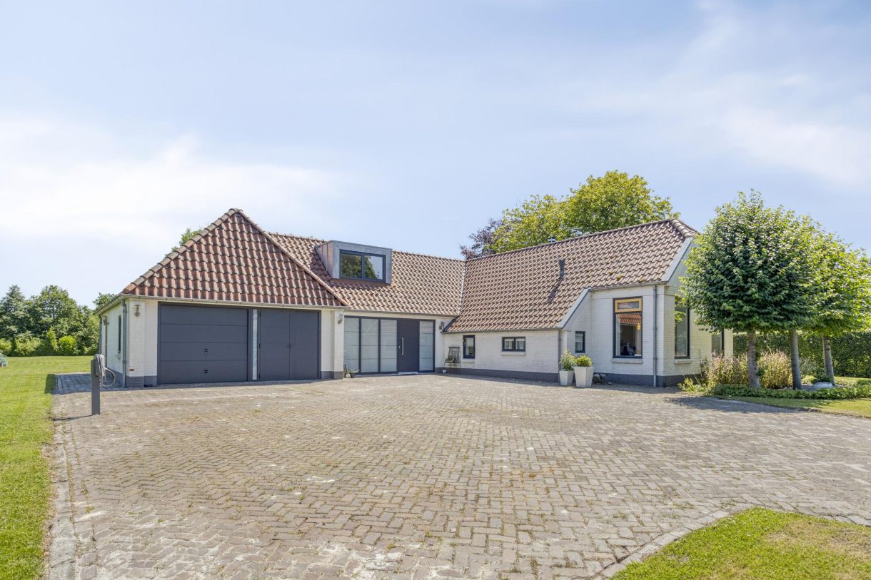 Te koop: Foto Woonhuis aan de Carolieweg 2 in Zevenhuizen