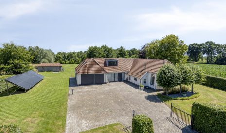 Te koop: Foto Woonhuis aan de Carolieweg 2 in Zevenhuizen