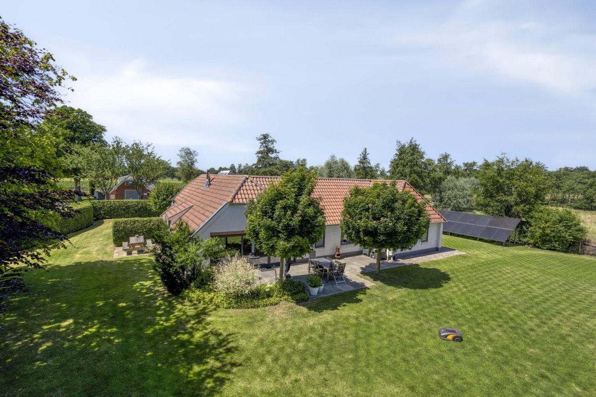 Te koop: Foto Woonhuis aan de Carolieweg 2 in Zevenhuizen