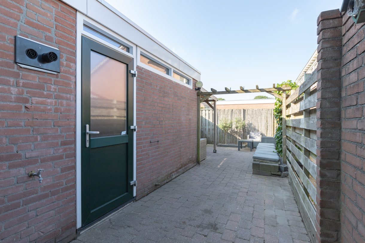 Te koop: Foto Woonhuis aan de Nijenoertweg 81 in Leek