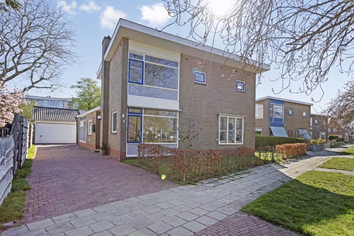 Te koop: Foto Woonhuis aan de Van Panhuyslaan 30 in Leek