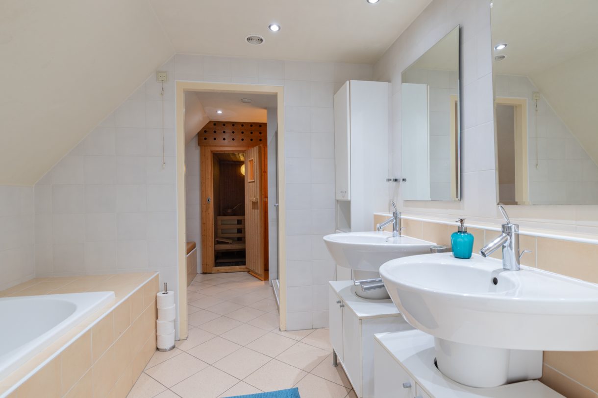 Te koop: Foto Woonhuis aan de Molenberg 12 in Roden