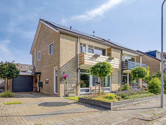 Hoofdfoto van Leek Lindensteinlaan 85