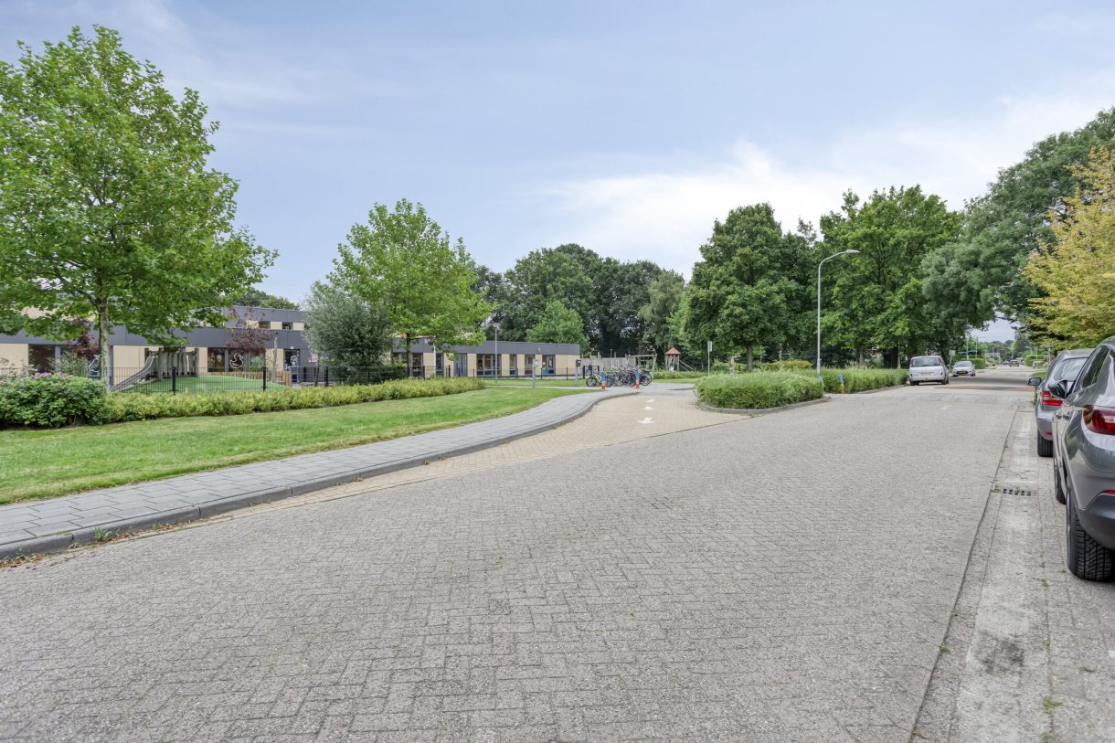 Te koop: Foto Woonhuis aan de Nijenoertweg 83 in Leek