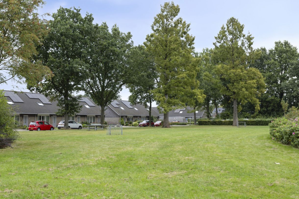 Te koop: Foto Woonhuis aan de Nijenoertweg 83 in Leek